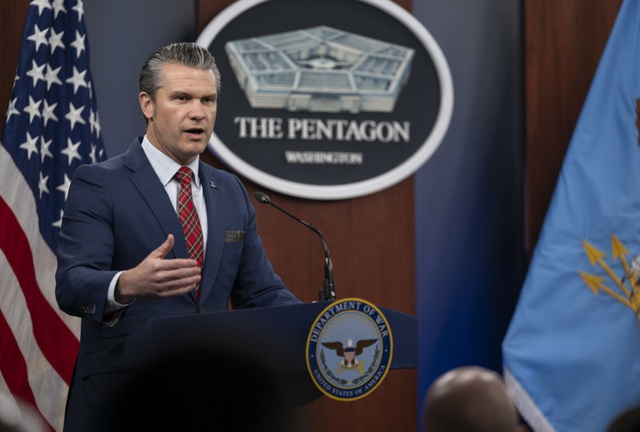 Bộ trưởng Chiến tranh Mỹ: Nhiều thanh ni&ecirc;n kh&ocirc;ng đủ ti&ecirc;u chuẩn nhập ngũ v&igrave; &lsquo;qu&aacute; b&eacute;o&rsquo; - Ảnh 1.