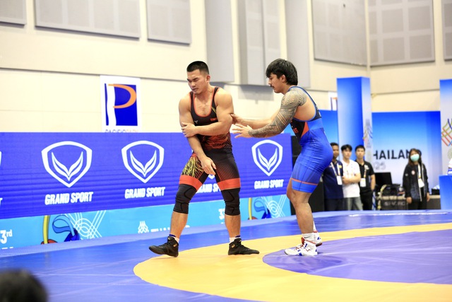 Bị r&aacute;ch cơ chỉ mới 6 gi&acirc;y, đ&ocirc; vật Việt Nam tiếc nuối 'ph&iacute; mất 2 năm'- Ảnh 2.