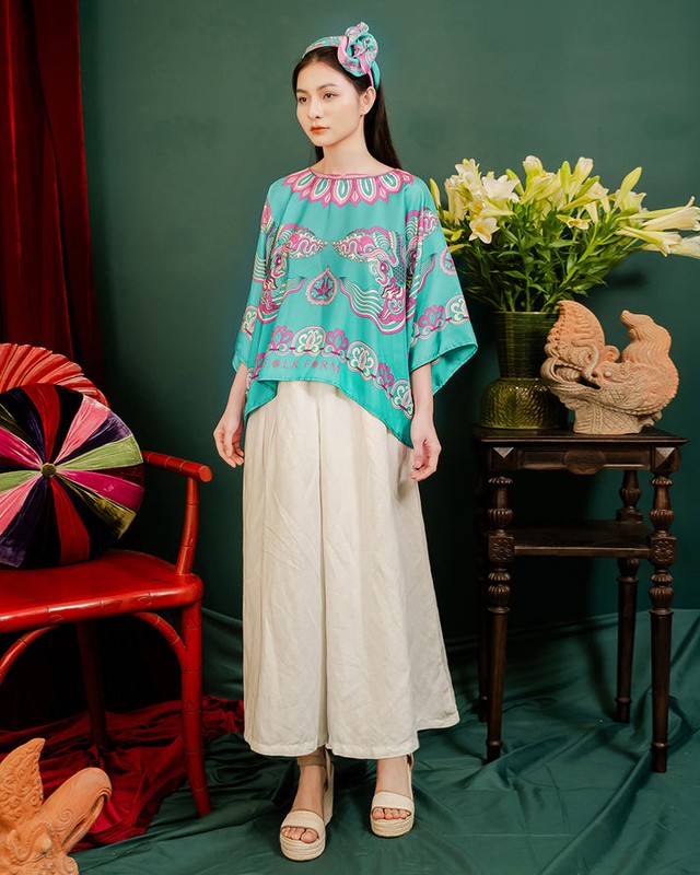 Áo cánh dơi che khuyết điểm, ‘hô biến’ vóc dáng chỉ trong tích tắc- Ảnh 4.