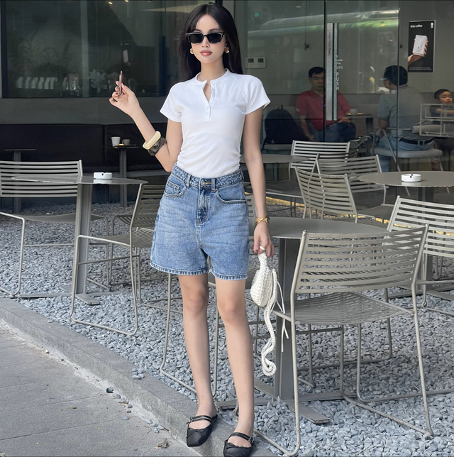 Quần jeans dáng ngắn 'thống trị' đường phố- Ảnh 4.