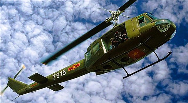 Trực thăng vũ trang của Kh&ocirc;ng qu&acirc;n VN hồi phục UH - 1: Bước ngoặt lịch sử - Ảnh 6.