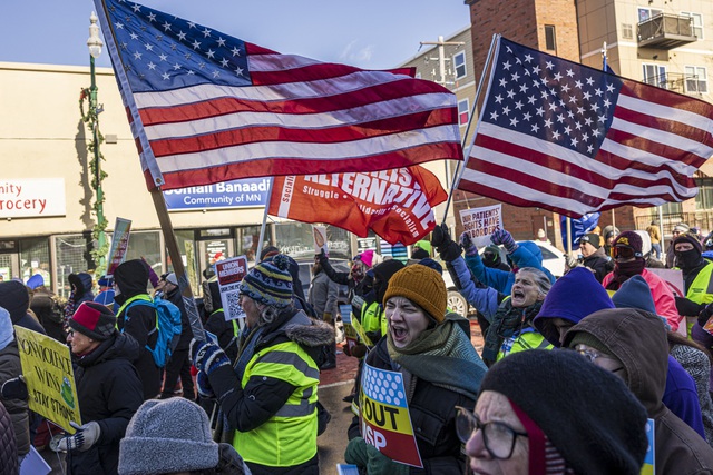 Mỹ siết chặt nhập cư , trục xuất người nhập cư sẽ b&ugrave;ng nổ trong năm tới - Ảnh 1.