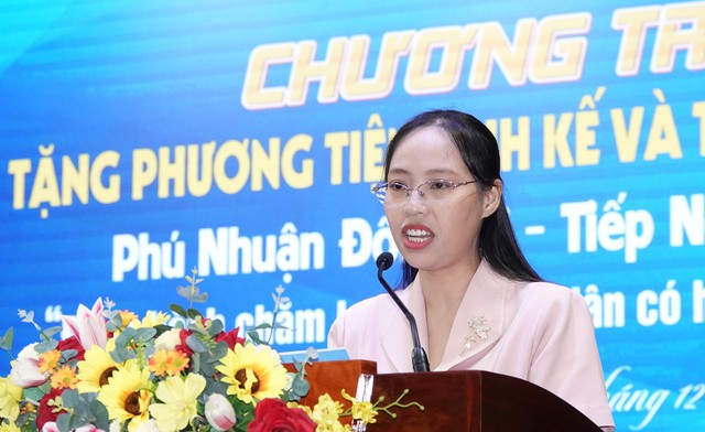 TP.HCM: Phường Ph&uacute; Nhuận tiếp nhận 4,6 tỉ đồng trợ gi&uacute;p hộ kh&oacute; khăn- Ảnh 1.