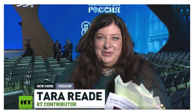 Cựu trợ l&yacute; của &ocirc;ng Joe Biden nhận hộ chiếu Nga- Ảnh 1.