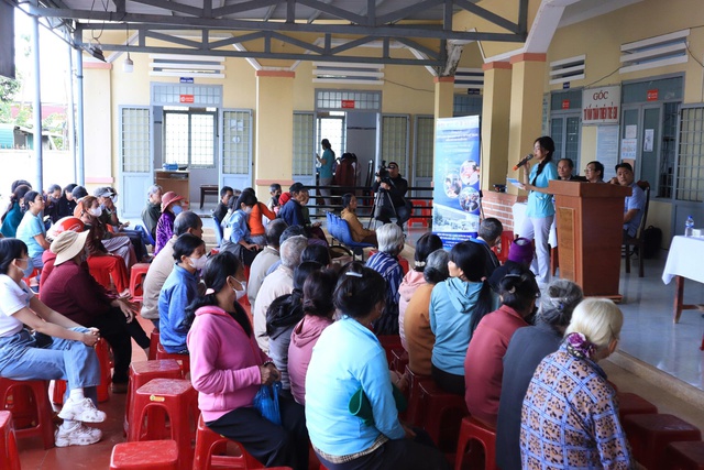 Kh&aacute;m chữa bệnh, cấp ph&aacute;t thuốc miễn ph&iacute; cho 500 người d&acirc;n Đắk Lắk- Ảnh 3.