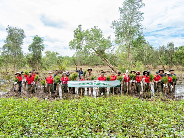 Chạm v&agrave;o 2025 - H&agrave;nh tr&igrave;nh xuy&ecirc;n Việt đầy tự h&agrave;o c&ugrave;ng J&T Express - Ảnh 6.