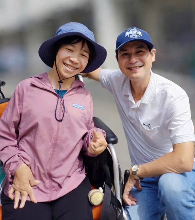 Tặng s&aacute;ch, m&aacute;y t&iacute;nh v&agrave; ra mắt Ng&ocirc;i nh&agrave; tr&iacute; tuệ tại v&ugrave;ng n&uacute;i Nghệ An- Ảnh 3.