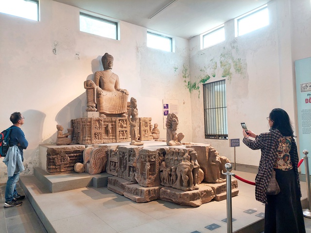 Hy vọng 'cấp cứu' kịp thời th&aacute;p S&aacute;ng đang chờ sập- Ảnh 4.