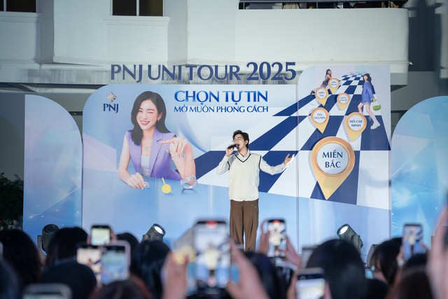 Dấu ấn PNJ Uni Tour 2025: Hơn 8.000 sinh viên đồng hành nâng tầm phong cách- Ảnh 3. Dấu ấn PNJ Uni Tour 2025: Hơn 8.000 sinh viên đồng hành nâng tầm phong cách- Ảnh 3.