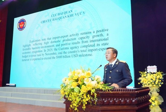 Lần đầu ti&ecirc;n xuất nhập khẩu của Th&aacute;i Nguy&ecirc;n v&agrave; Bắc Ninh vượt 200 tỉ USD - Ảnh 1.