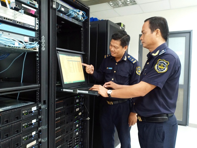 &lsquo;Tuy&ecirc;n chiến kh&ocirc;ng khoan nhượng&rsquo; với bu&ocirc;n lậu, gian lận thương mại - Ảnh 1.