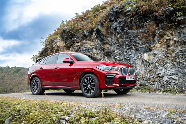 BMW giảm gi&aacute; kỷ lục cuối năm: thời điểm v&agrave;ng mua xe hay chờ sang năm mới? - Ảnh 2.