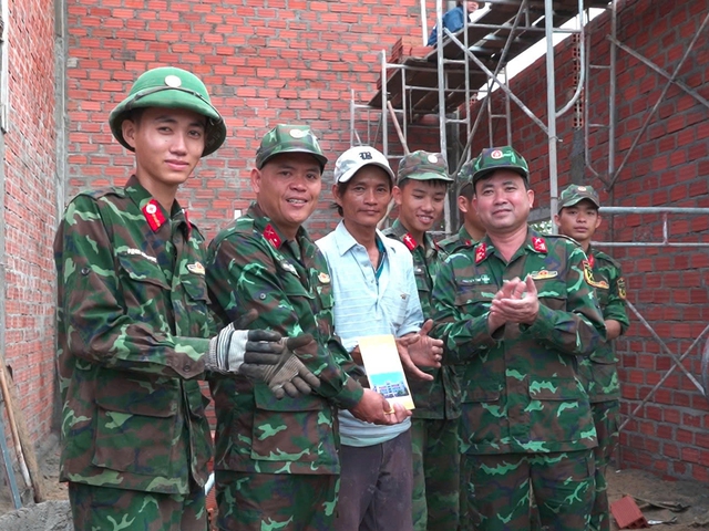 Bữa khoai, sắn nghĩa t&igrave;nh v&ugrave;ng lũ Gia Lai gửi bộ đội Chiến dịch Quang Trung - Ảnh 5.