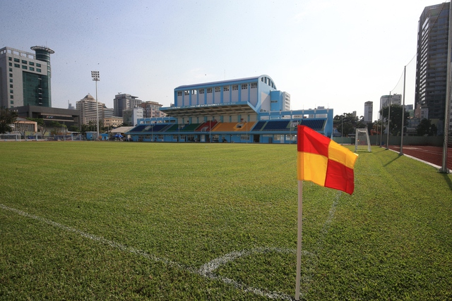 S&acirc;n Hoa Lư rực rỡ diện mạo mới, mở cửa cho người d&acirc;n tập giờ n&agrave;o?- Ảnh 1.