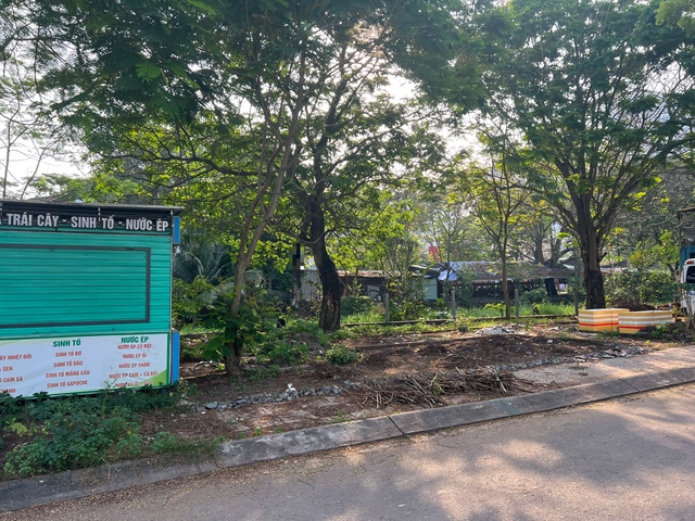 TP.HCM: Đi h&oacute;ng m&aacute;t, t&aacute; hỏa ph&aacute;t hiện người đ&agrave;n &ocirc;ng tử vong trong khu d&acirc;n cư- Ảnh 1.