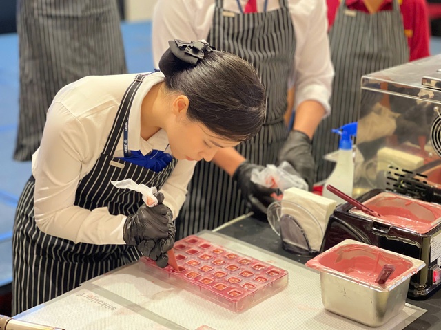 Trung học nghề: Ai được đ&agrave;o tạo, chương tr&igrave;nh học ra sao? - Ảnh 1.