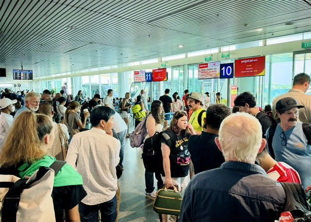 Tour ngắn ng&agrave;y Tết dương lịch 'ch&aacute;y chỗ'- Ảnh 1.