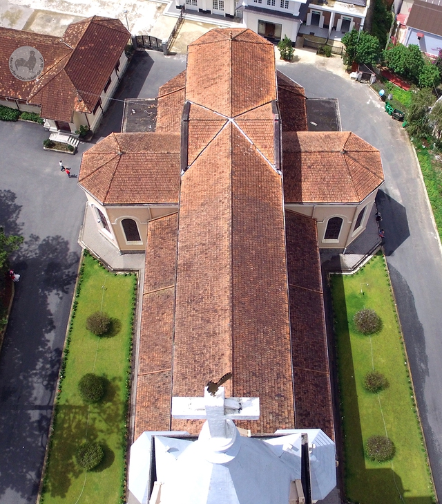 Nh&agrave; thờ Con G&agrave; v&agrave; mối t&igrave;nh trong 'B&agrave;i th&aacute;nh ca buồn'  - Ảnh 3.