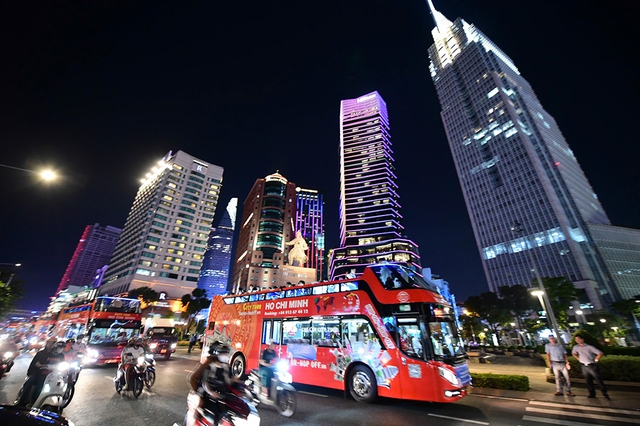 Tour ngắn ng&agrave;y Tết dương lịch 'ch&aacute;y chỗ'- Ảnh 2.