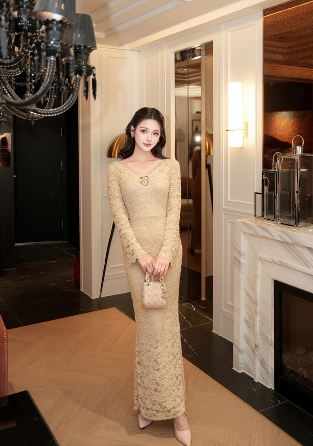 Váy tiệc mùa này có gì đặc biệt?- Ảnh 7.