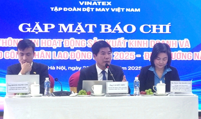 Tổng gi&aacute;m đốc Vinatex: Đối t&aacute;c 30 năm cũng đ&ograve;i giảm gi&aacute;, kh&ocirc;ng giảm sẽ bỏ đi - Ảnh 2.