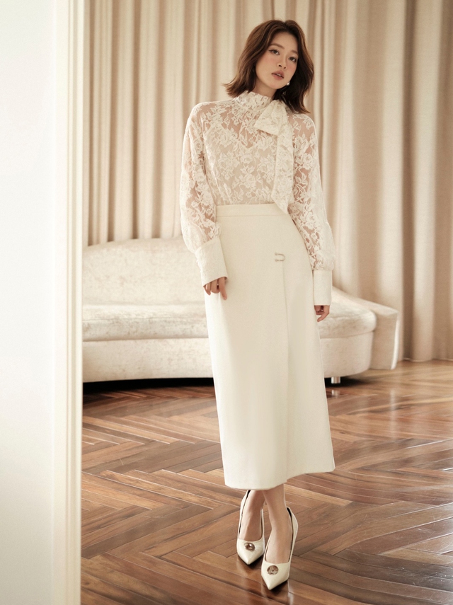 Chân váy dáng dài phối kiểu gì cũng đẹp- Ảnh 3. Chân váy dáng dài phối kiểu gì cũng đẹp- Ảnh 3.