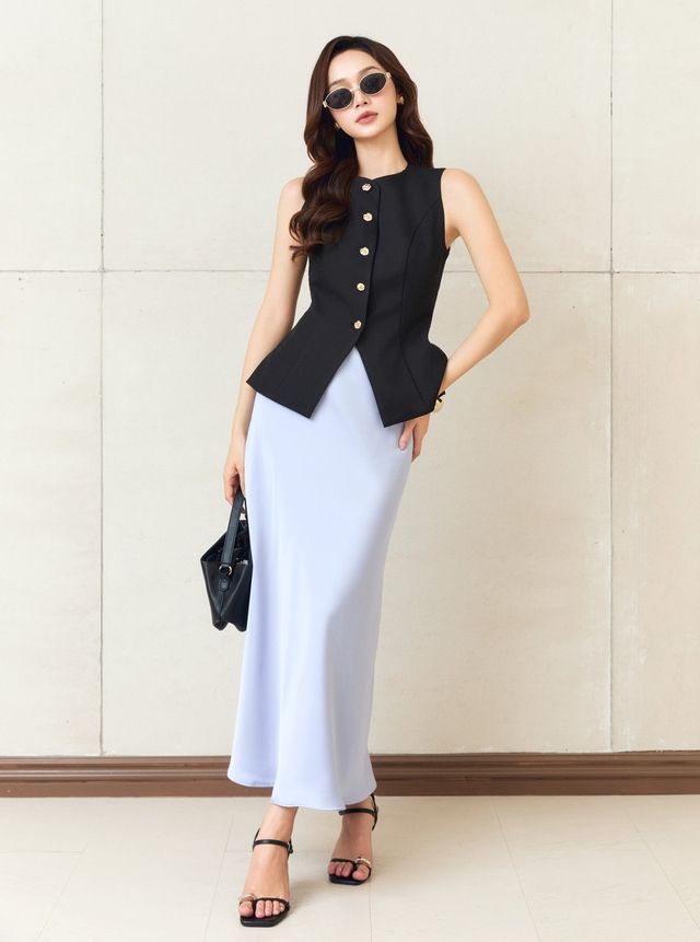 Chân váy dáng dài phối kiểu gì cũng đẹp- Ảnh 4. Chân váy dáng dài phối kiểu gì cũng đẹp- Ảnh 4.