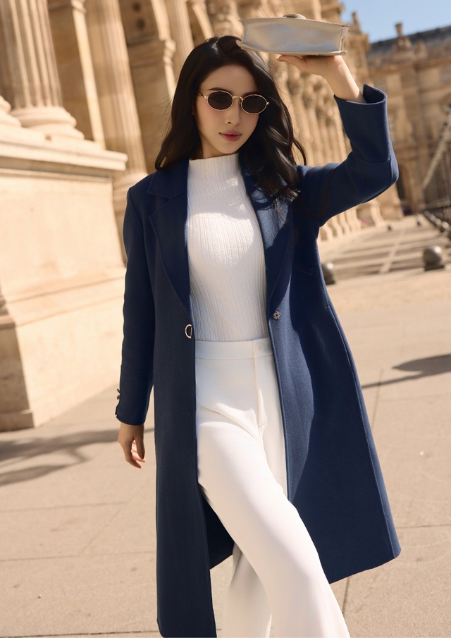 Phối áo khoác ngày đông cùng quần ống rộng và váy dài- Ảnh 4.