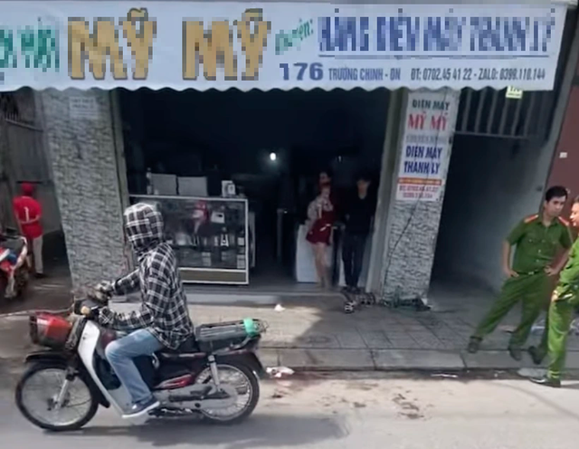 Đ&agrave; Nẵng: M&acirc;u thuẫn tr&ecirc;n đường về qu&ecirc;, một phụ nữ bị đ&acirc;m gục- Ảnh 3.