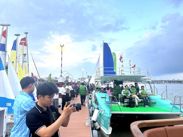 Cần Thơ khai trương bến t&agrave;u du lịch, phục vụ du kh&aacute;ch tham gia tour s&ocirc;ng nước- Ảnh 1.
