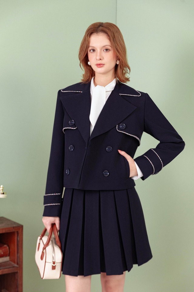 Phong cách không mùa, không giới hạn với cặp đôi áo và chân váy dài- Ảnh 8.