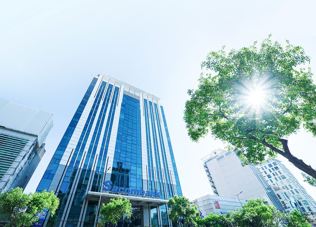 &Ocirc;ng Dương C&ocirc;ng Minh-Trụ cột l&atilde;nh đạo vững v&agrave;ng của Sacombank trong giai đoạn chuyển tiếp - Ảnh 2.