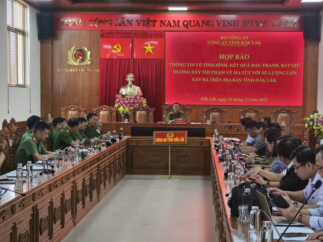 C&ocirc;ng an tỉnh Đắk Lắk triệt ph&aacute; đường d&acirc;y ma t&uacute;y xuy&ecirc;n quốc gia - Ảnh 1.