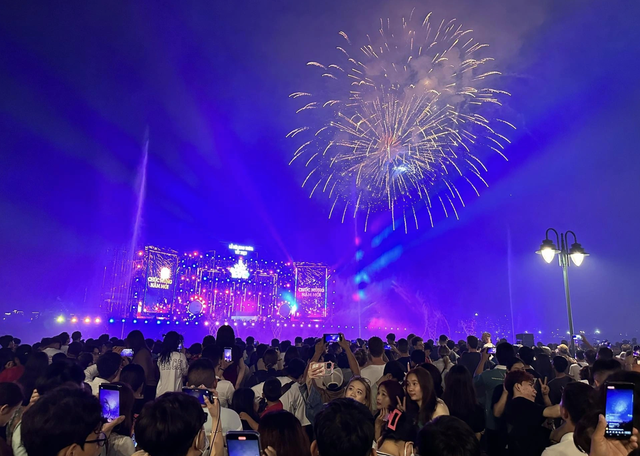 Đề xuất lịch nghỉ tết dương lịch 2026 tới 4 ng&agrave;y: D&acirc;n mạng h&agrave;o hứng - Ảnh 2.