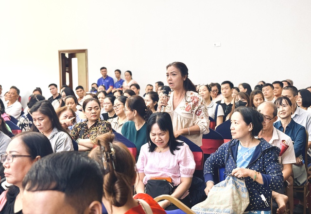 Thu&ecirc; sạp, tiểu thương chợ Bến Th&agrave;nh kh&ocirc;ng biết k&ecirc; khai thuế từ 1.1.2026 thế n&agrave;o - Ảnh 3.