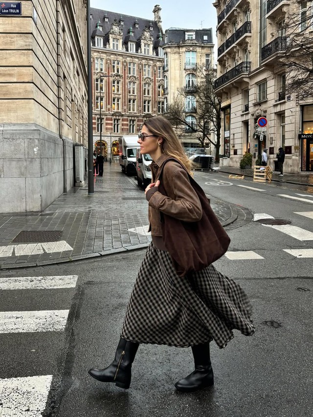 Những đôi giày tối giản, hợp với mọi kiểu trang phục hè 12k - Ảnh 5.