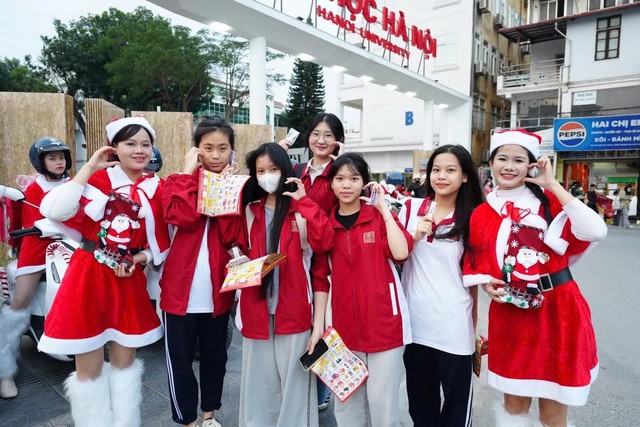 Đ&oacute;n gi&aacute;ng sinh rực rỡ c&ugrave;ng Yamaha Motor Việt Nam với chuỗi sự kiện Let it Snow   - Ảnh 4.