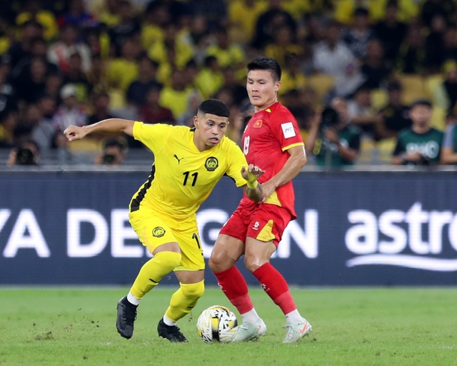 Sao nhập tịch lậu Malaysia &lsquo;xem thường FIFA&rsquo;, vẫn đến s&acirc;n tập: Nhận th&ecirc;m &aacute;n phạt nặng?- Ảnh 2.