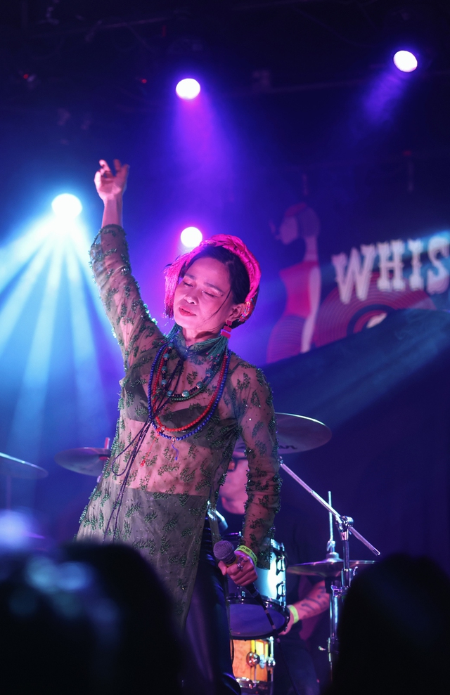 Đồng Lan - giọng ca lạ m&ugrave;a đầu ti&ecirc;n Giọng h&aacute;t Việt b&acirc;y giờ ra sao? - Ảnh 2.