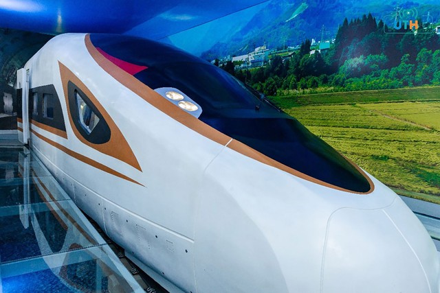 UTH chuẩn bị vận h&agrave;nh Ph&ograve;ng m&ocirc; phỏng điều khiển, khai th&aacute;c đường sắt tốc độ cao - Ảnh 1.