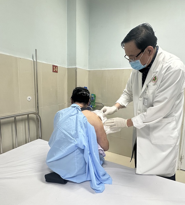 Nỗ lực vươn tầm ở Bệnh viện Qu&acirc;n y 121 - Ảnh 5.