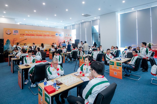 C&uacute;p Phương Trang, m&ocirc; h&igrave;nh li&ecirc;n đo&agrave;n cờ tướng nhiều nơi học tập - Ảnh 3.