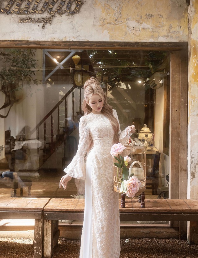 Khi áo dài truyền thống khoác lên 'hơi thở' đương đại - Ảnh 2.