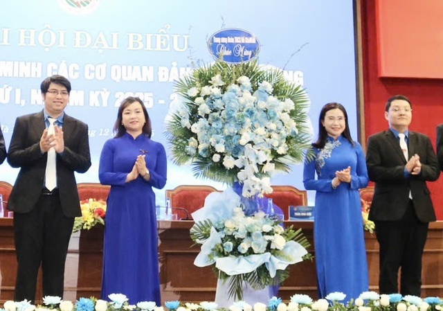 Chị Trần Thị Ngọc Quỳnh giữ chức B&iacute; thư Đo&agrave;n Thanh ni&ecirc;n c&aacute;c cơ quan Đảng T.Ư- Ảnh 1.
