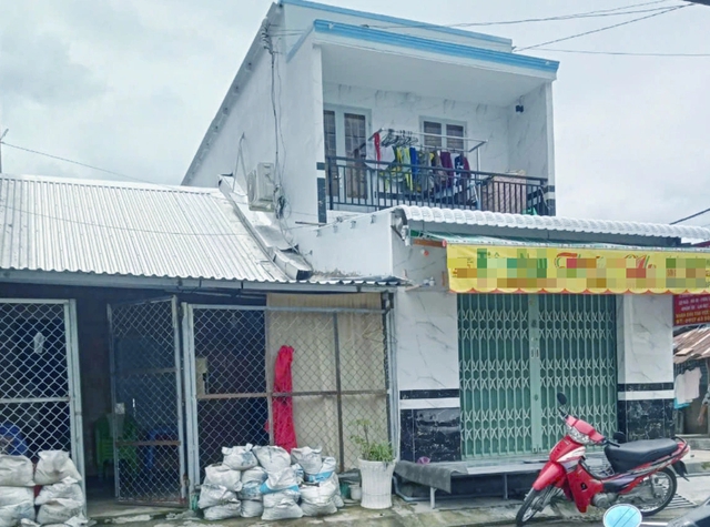 C&agrave; Mau: Xử phạt hộ d&acirc;n lấn chiếm đất c&ocirc;ng x&acirc;y nh&agrave; - Ảnh 1.