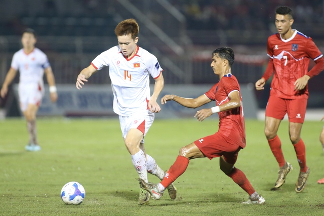 Quả b&oacute;ng v&agrave;ng Việt Nam 2025: Lần đầu cho Đ&igrave;nh Bắc hay Ho&agrave;ng Đức lập 'hat-trick'? - Ảnh 2.