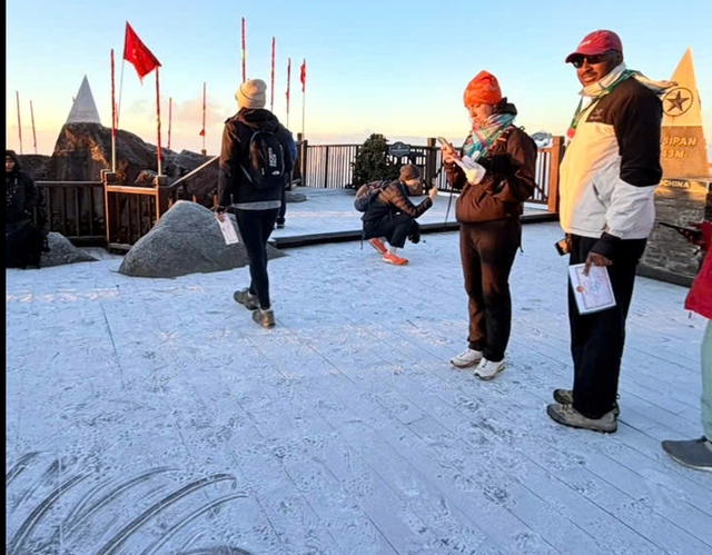 Miền Bắc ch&igrave;m trong r&eacute;t đậm, v&ugrave;ng n&uacute;i cao sẽ c&oacute; băng gi&aacute;, sương muối- Ảnh 1.