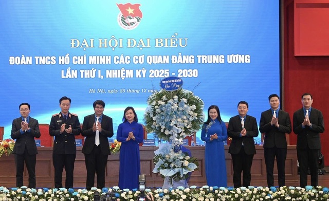 N&ecirc;u cao kh&aacute;t vọng cống hiến của thanh ni&ecirc;n- Ảnh 2.