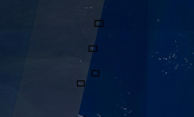 Ảnh vệ tinh chụp được đội t&agrave;u Mỹ c&oacute; &lsquo;t&agrave;u ma&rsquo; gần Venezuela- Ảnh 2.