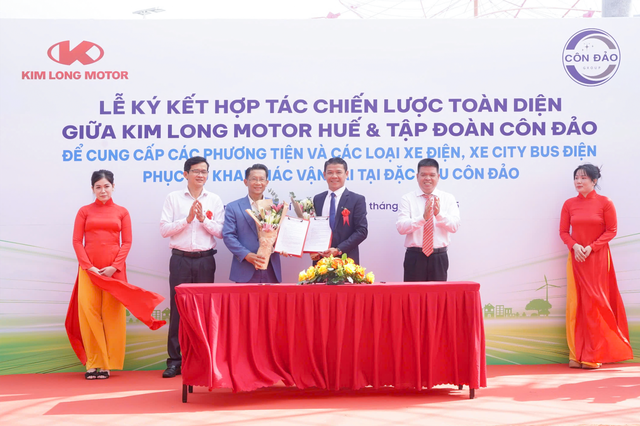 Buýt điện Kim Long Motor lăn bánh tại đặc khu Côn Đảo- Ảnh 1.